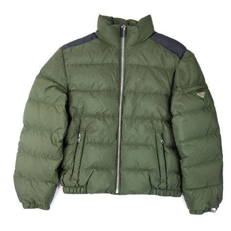 prada poliestere pium|Prada Piumino Nylon Piuma Puffer Jacket Olive/Nero .